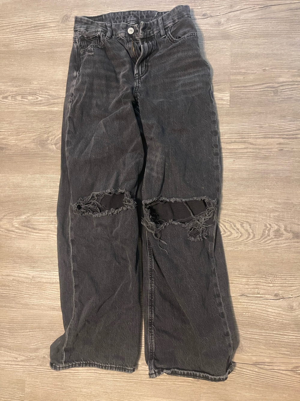 American Eagle Outfitters Black Straight Leg Jeans with Knee Rips